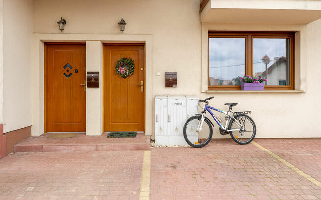 Dla rodziny 3 pokoje, ogród, miejsca postojowe