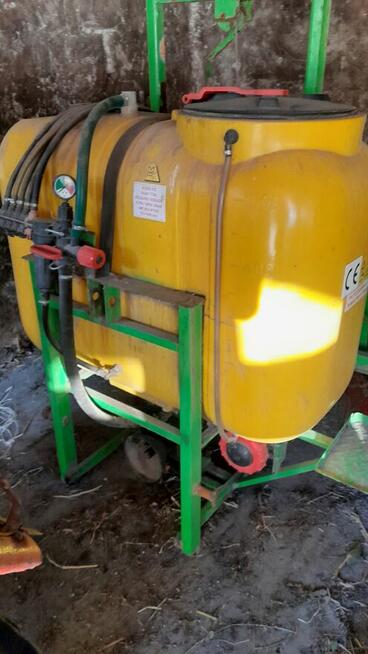 Sprzedam przyczepę śrutownik opryskiwacz 15m