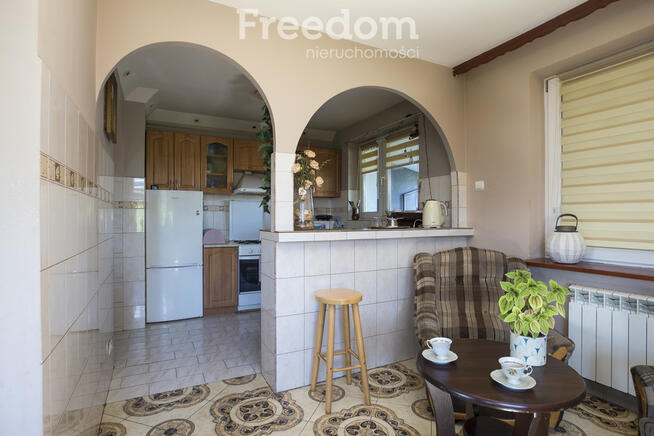 Dom z fotowoltaiką, działka 15 ar Chmielnik