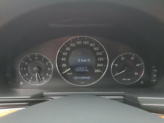 Mercedes E 280 3.0 V6 CDI190KM Klimatronic Tempomat Skóra Navi Alu Xenon Automat