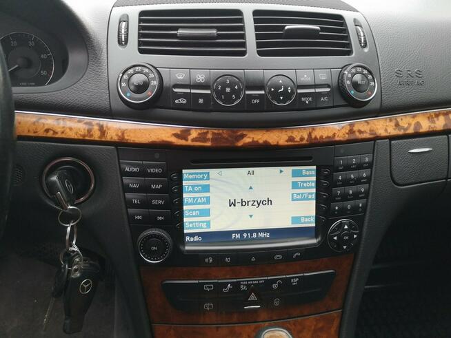 Mercedes E 280 3.0 V6 CDI190KM Klimatronic Tempomat Skóra Navi Alu Xenon Automat