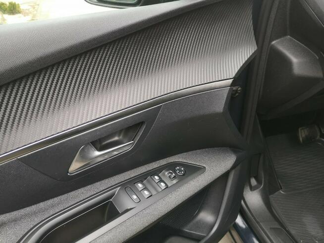 Peugeot 3008 1,5 HDI 130KM Klimatr Navi Parktronik Ful Led Temp Kamera Automat ALU