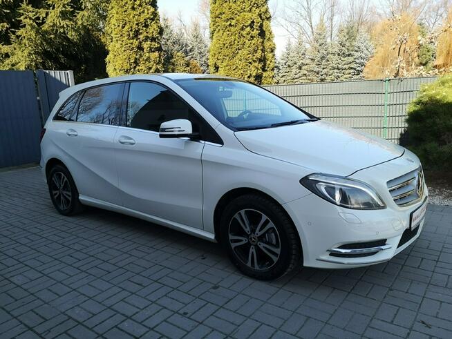 Mercedes B 180 1.8 CDI 109KM Klimatr Navi Isofix Parktronic Alu Led Bixenon Gwarancja