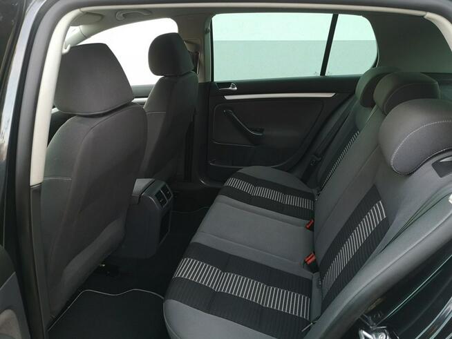 Volkswagen Golf 1.6 MPI 102KM Klimatronic Tempomat Isofix Alu Halogeny Serwis
