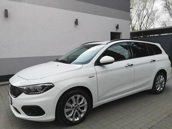 Fiat Tipo 1.6 Multijet 120KM Klimatr Navi Kamera Alu LedyTempomat Gwarancja