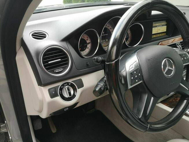 Mercedes C 200 1,8 T 184KM Klimatr Automat Nawi Elegance LIFT Tempomat Alu Gwarancja