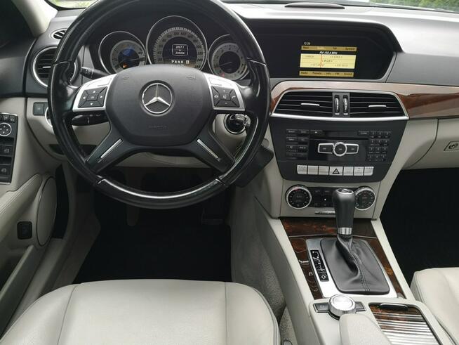 Mercedes C 200 1,8 T 184KM Klimatr Automat Nawi Elegance LIFT Tempomat Alu Gwarancja