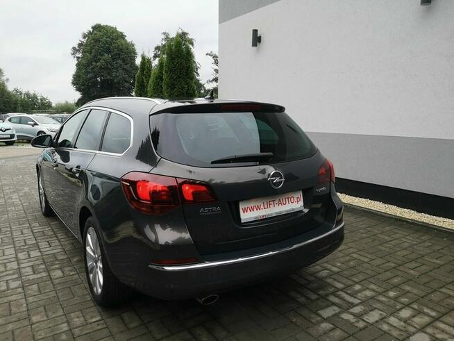 Opel Astra 1.4 16v 140KM Klimatronik Tempomat LIFT NAVI Xenon Ledy ALU Gwarancja