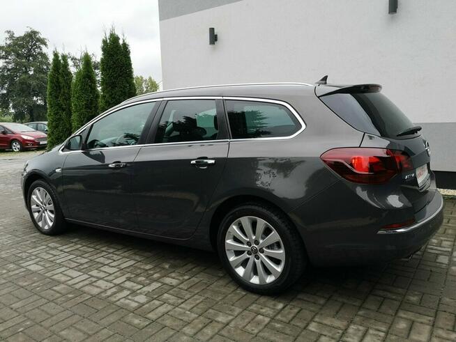Opel Astra 1.4 16v 140KM Klimatronik Tempomat LIFT NAVI Xenon Ledy ALU Gwarancja