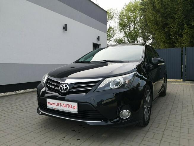 Toyota Avensis 1.8 B 147KM Klimatronic Tempomat Nawi Kamera Ledy Bixenon Alu Felgi