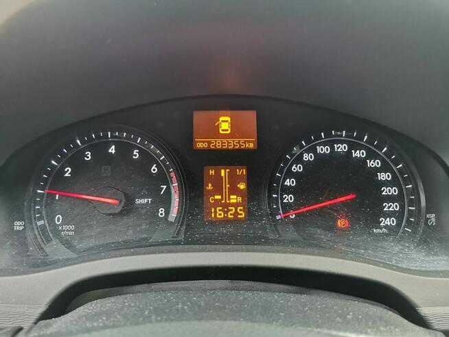 Toyota Avensis 1.8 B 147KM Klimatronic Tempomat Nawi Kamera Ledy Bixenon Alu Felgi