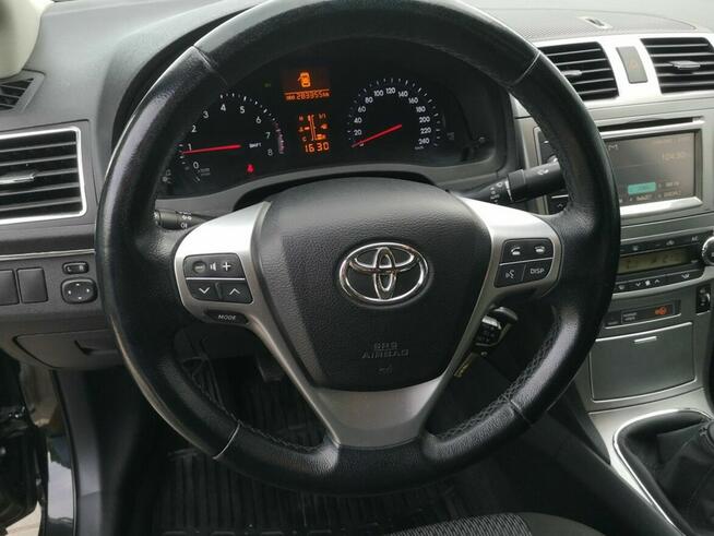 Toyota Avensis 1.8 B 147KM Klimatronic Tempomat Nawi Kamera Ledy Bixenon Alu Felgi