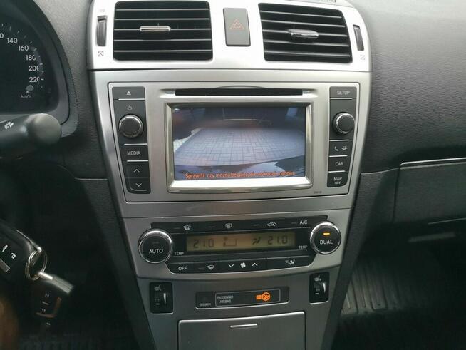 Toyota Avensis 1.8 B 147KM Klimatronic Tempomat Nawi Kamera Ledy Bixenon Alu Felgi
