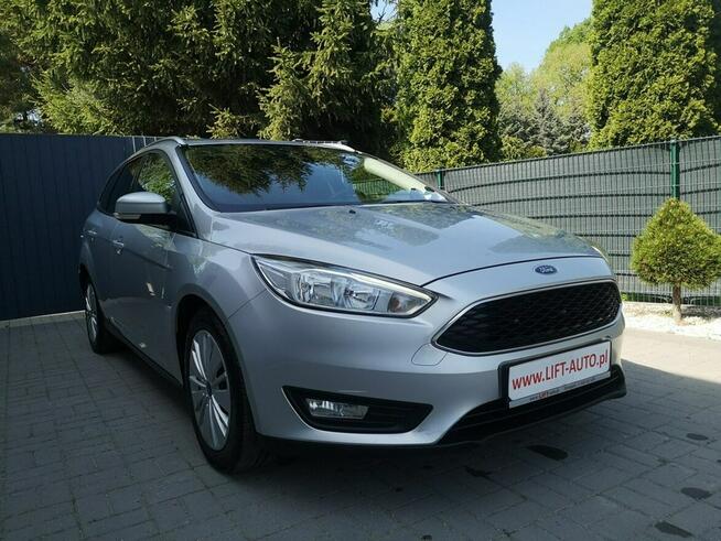 Ford Focus 1.5 TDCI 120KM Klima Tempomat Halogeny Serwis Led Kamera Salon Polska