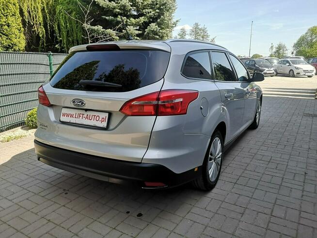 Ford Focus 1.5 TDCI 120KM Klima Tempomat Halogeny Serwis Led Kamera Salon Polska