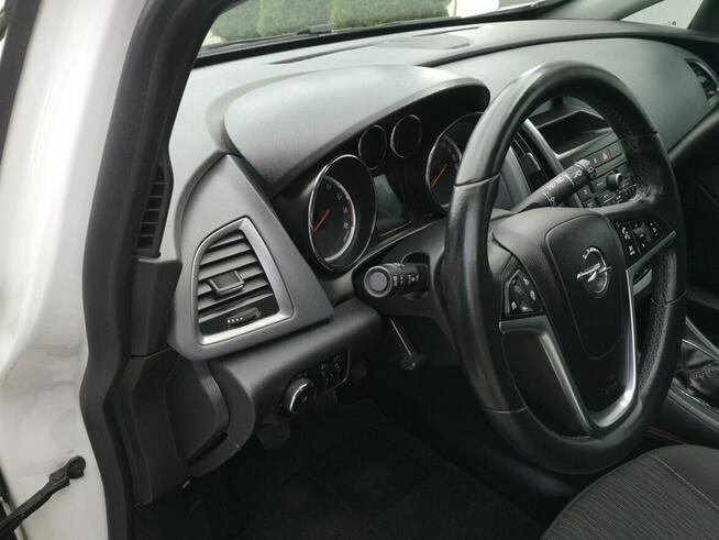 Opel Astra 14 16V 120 KM GTC Klima Parktronic Tempomat Serwis Gwarancja