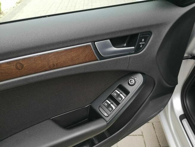 Audi A4 2.0TDI 143KM Klimatronic Tempomat Nawi Alu Led Serwis Gwarancja