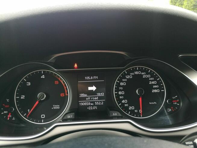 Audi A4 2.0TDI 143KM Klimatronic Tempomat Nawi Alu Led Serwis Gwarancja