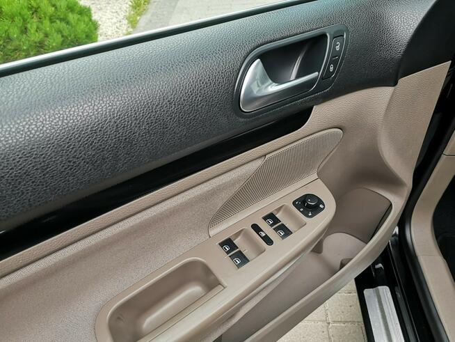 Volkswagen Golf 1.6 TDI 105KM Klimatronic Tempomat Parktronic Salon Pl Serwisowany