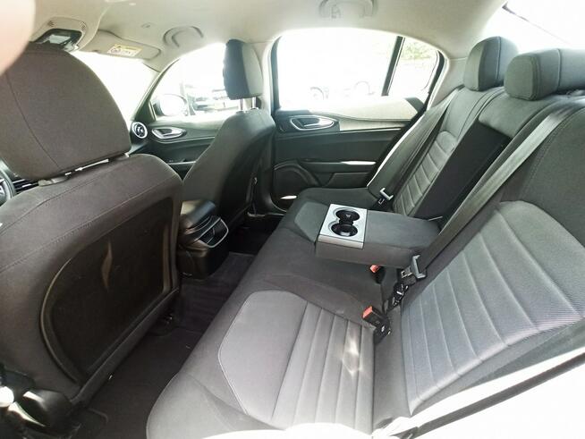 Alfa Romeo Giulia Salon Pl, Serwis, Faktura VAT23%