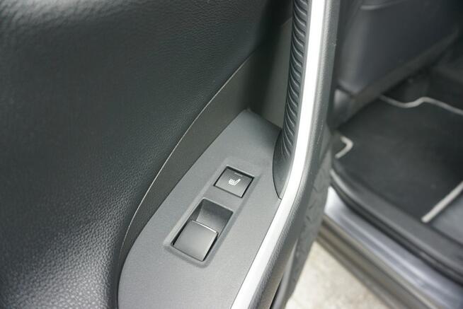 Toyota RAV-4 polski salon, faktura VAT, bogate wyposażenie