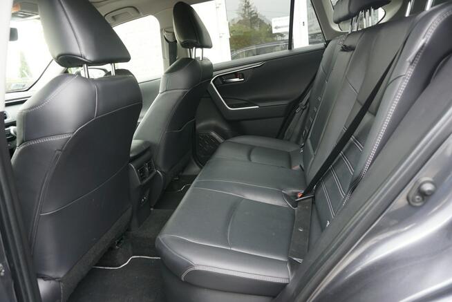 Toyota RAV-4 polski salon, faktura VAT, bogate wyposażenie