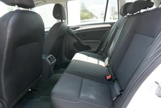 Volkswagen Golf z polskiego salonu, zadbany, rok gwarancji w cenie,