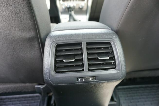 Volkswagen Golf z polskiego salonu, zadbany, rok gwarancji w cenie,