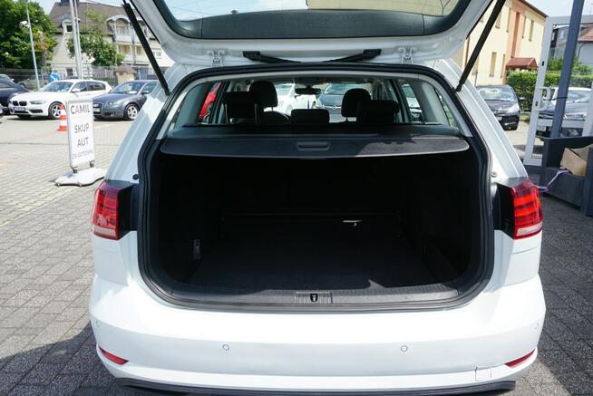 Volkswagen Golf z polskiego salonu, zadbany, rok gwarancji w cenie,