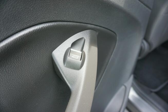 Ford Kuga 2.0 180KM 4X4 AWD, automat, bogate wyposażenie, rok gwarancji,