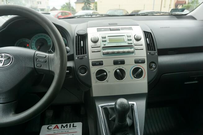 Toyota Corolla Verso polski, salon