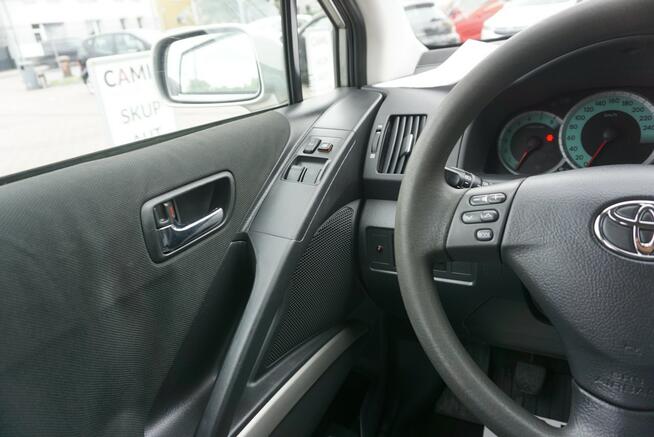 Toyota Corolla Verso polski, salon