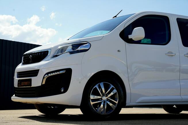 Peugeot Traveller JEDYNY W PL head up BIXENON grzane fotele SKÓRA el.drzwi MASAZE 6 osob