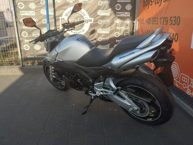 Suzuki GSR Suzuki GSR 600
