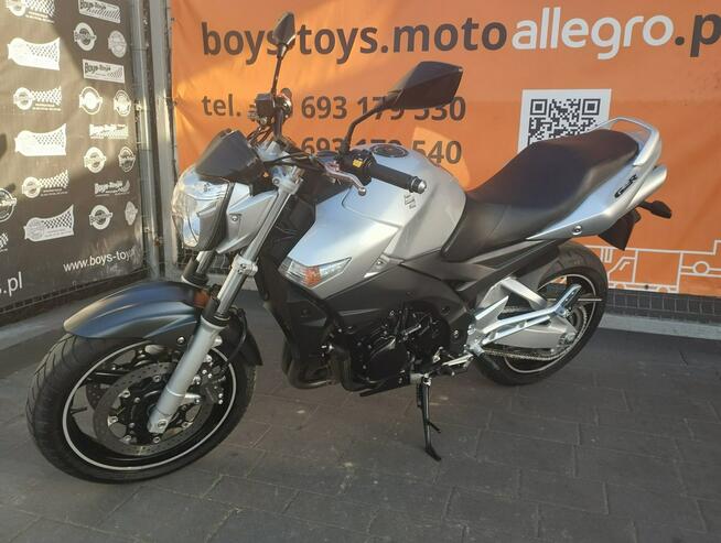 Suzuki GSR Suzuki GSR 600