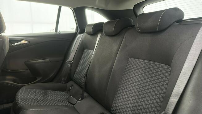 Opel Astra V 1.2 T Edition S&S