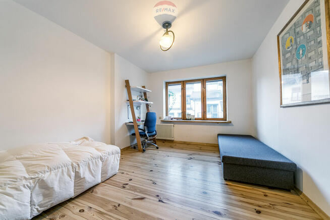 Dom w enklawie ciszy na Mokotowie.