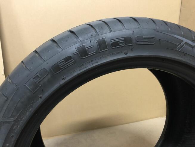 Petlas Velox Sport PT741 245/40ZR17 95W