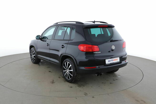 Volkswagen Tiguan 2013 niski przebieg, bardzo dobry stan te