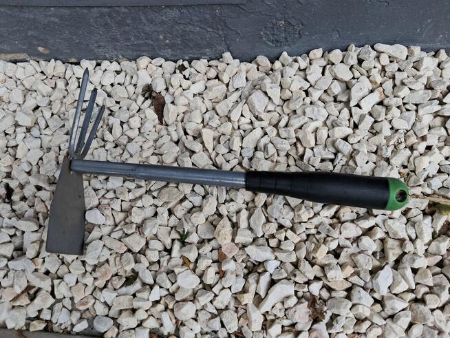 Motyczka z pazurkami, ogrodnicza, do sprzedania