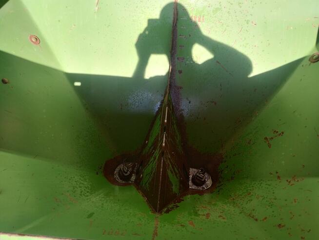 Sprzedam rozsiewacz nawozów amazone.