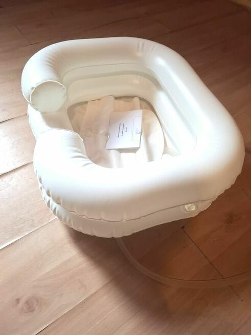 Wanienka do mycia głowy z prysznicem