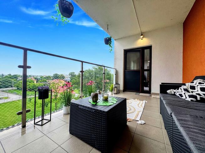 przytulne i zadbane, duże balkony, garaż podziemny