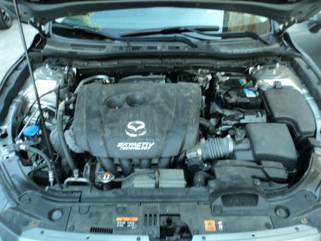 sprzedam Łaną MAZDE 3