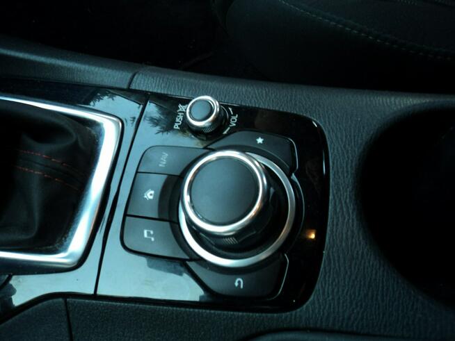 sprzedam Łaną MAZDE 3