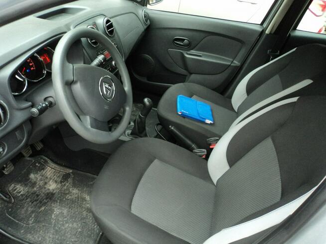 sprzedam ładnego LOGANA z 2015r 1,2 B+GAZ nowy z 23r