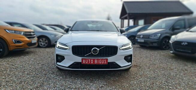 Volvo S60 B5 AWD plus dark benzyna hybryda