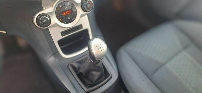 Ford Fiesta Climatronic titanium navi