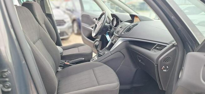 Opel Zafira Duża Navi 7 osobowa camera cofania mały przebieg