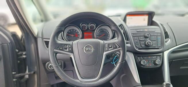 Opel Zafira Duża Navi 7 osobowa camera cofania mały przebieg